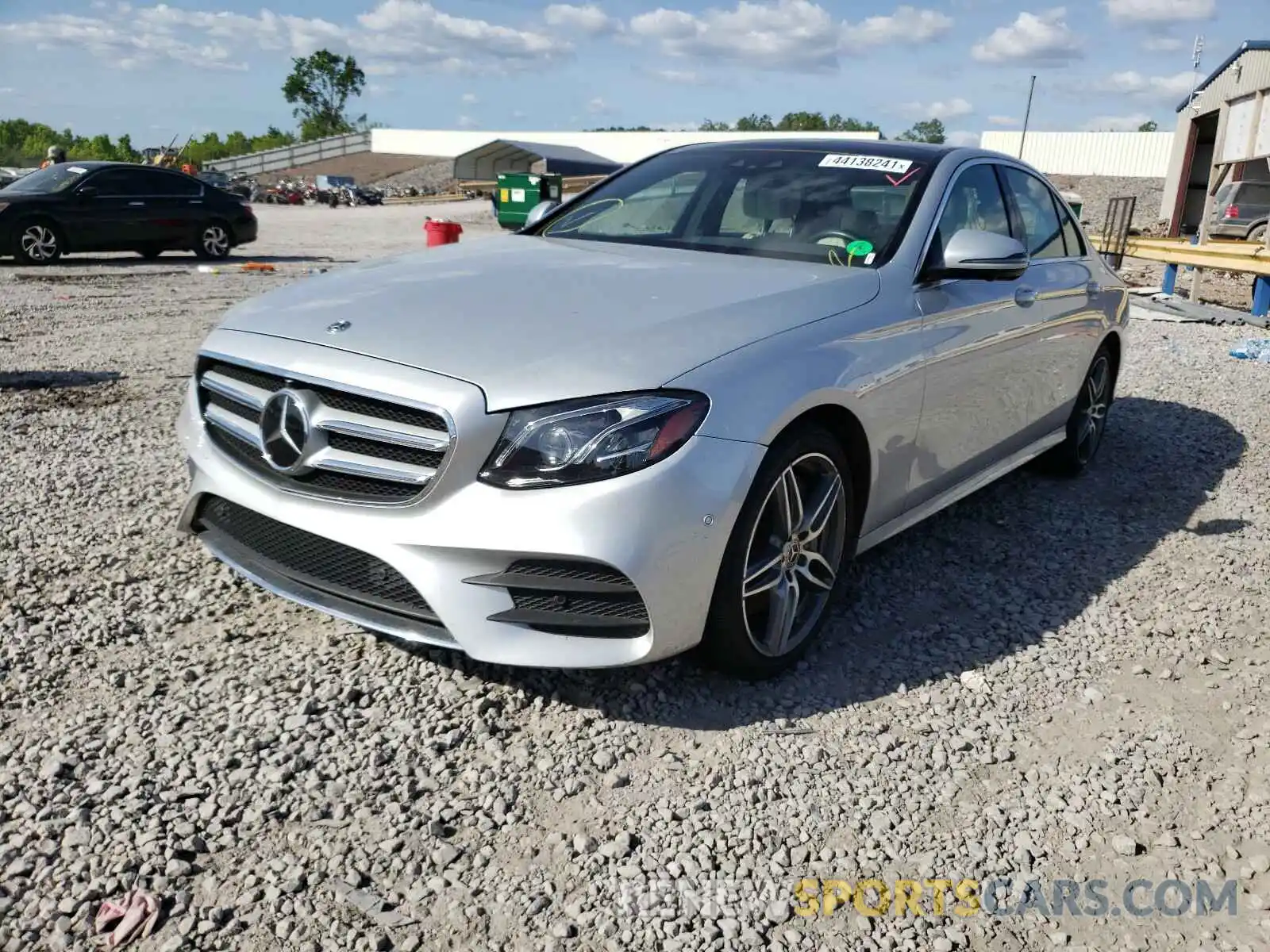 2 Photograph of a damaged car WDDZF6JB9KA510701 MERCEDES-BENZ E CLASS 2019