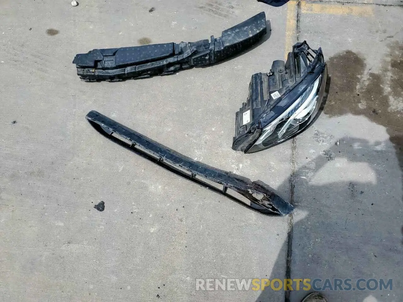 12 Photograph of a damaged car WDDZF6JB9KA515073 MERCEDES-BENZ E-CLASS 2019
