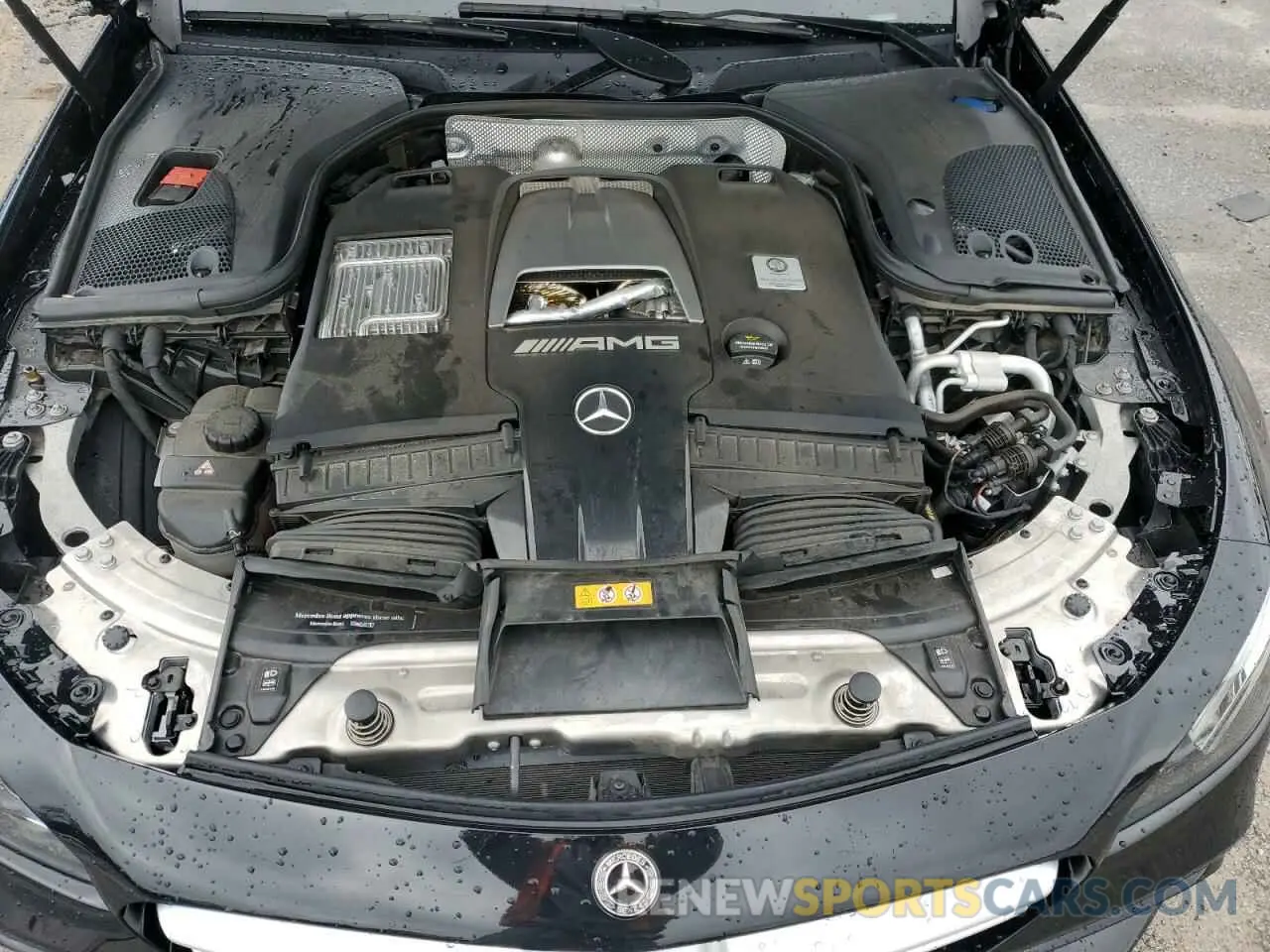 11 Photograph of a damaged car WDDZF8KB1KA538521 MERCEDES-BENZ E-CLASS 2019