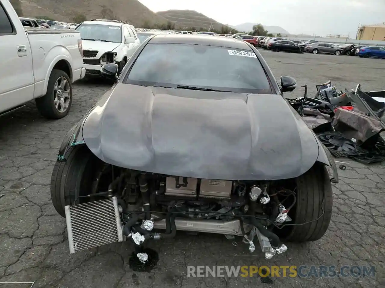 5 Photograph of a damaged car WDDZF8KB7KA561432 MERCEDES-BENZ E-CLASS 2019