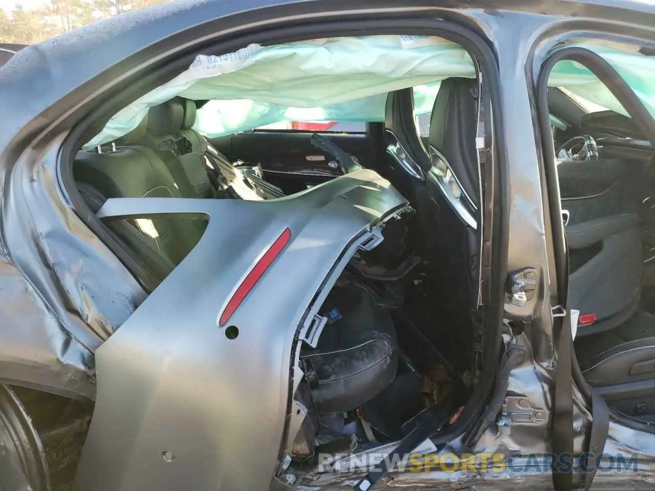10 Photograph of a damaged car WDDZF8KB9KA505458 MERCEDES-BENZ E-CLASS 2019