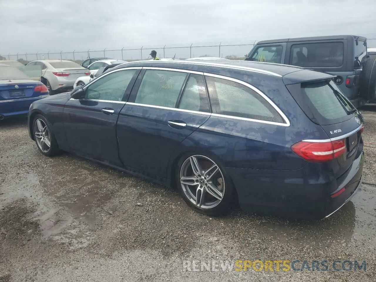 2 Photograph of a damaged car WDDZH6JB1KA556677 MERCEDES-BENZ E-CLASS 2019