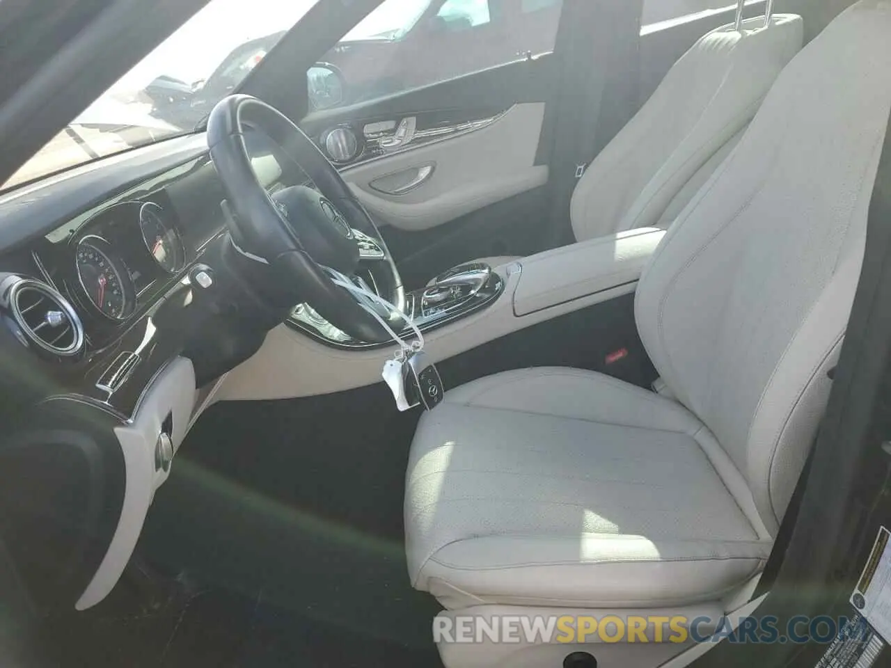 7 Photograph of a damaged car WDDZH6JB1KA617087 MERCEDES-BENZ E-CLASS 2019