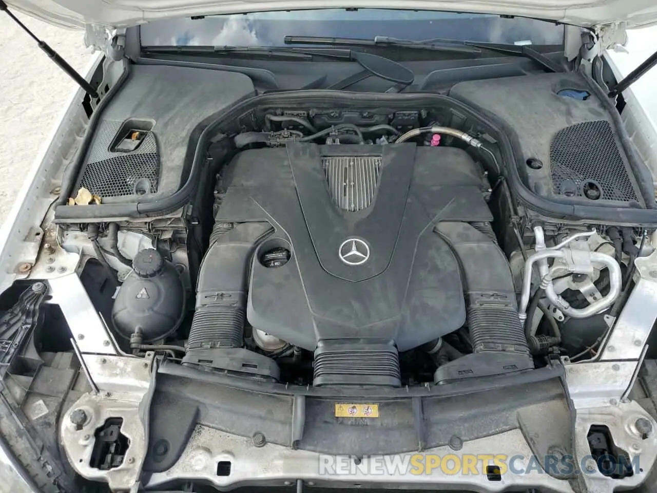 11 Photograph of a damaged car WDDZH6JB7KA507533 MERCEDES-BENZ E-CLASS 2019