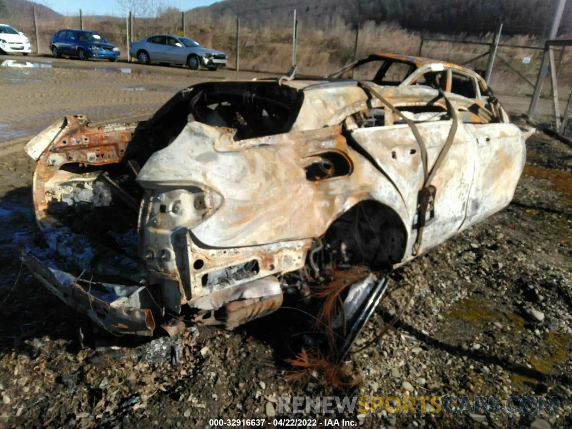 4 Photograph of a damaged car WDDZH6JB7KA564458 MERCEDES-BENZ E-CLASS 2019