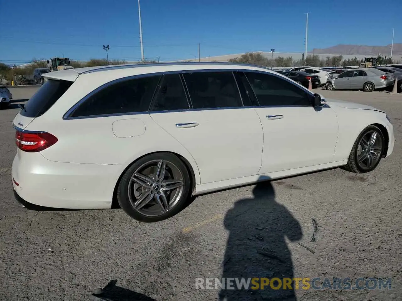 3 Photograph of a damaged car WDDZH6JBXKA577611 MERCEDES-BENZ E-CLASS 2019