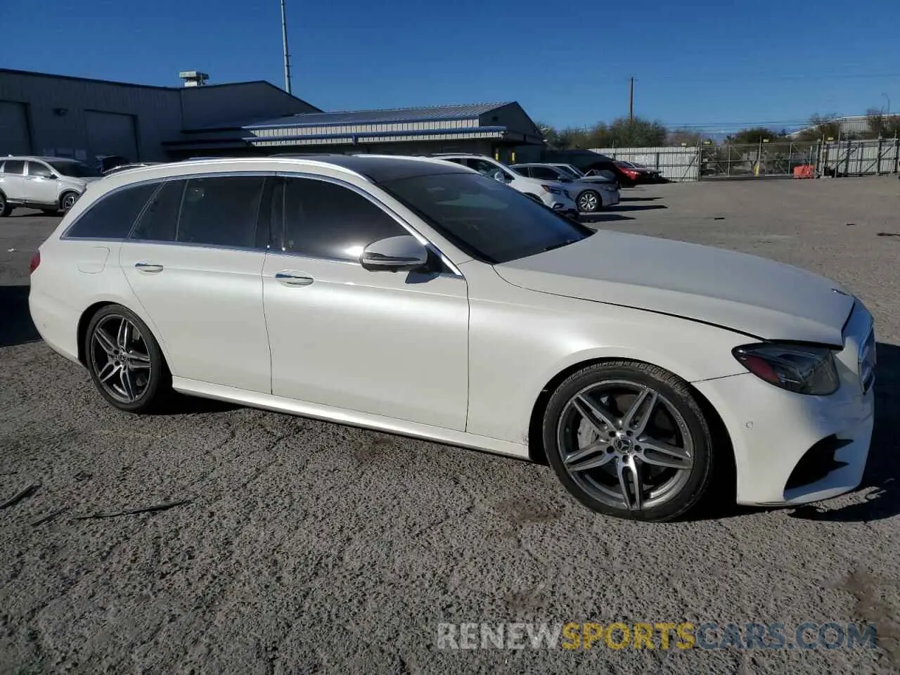 4 Photograph of a damaged car WDDZH6JBXKA577611 MERCEDES-BENZ E-CLASS 2019