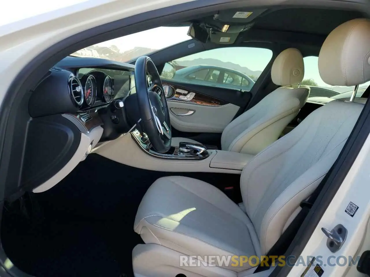 7 Photograph of a damaged car WDDZH6JBXKA577611 MERCEDES-BENZ E-CLASS 2019