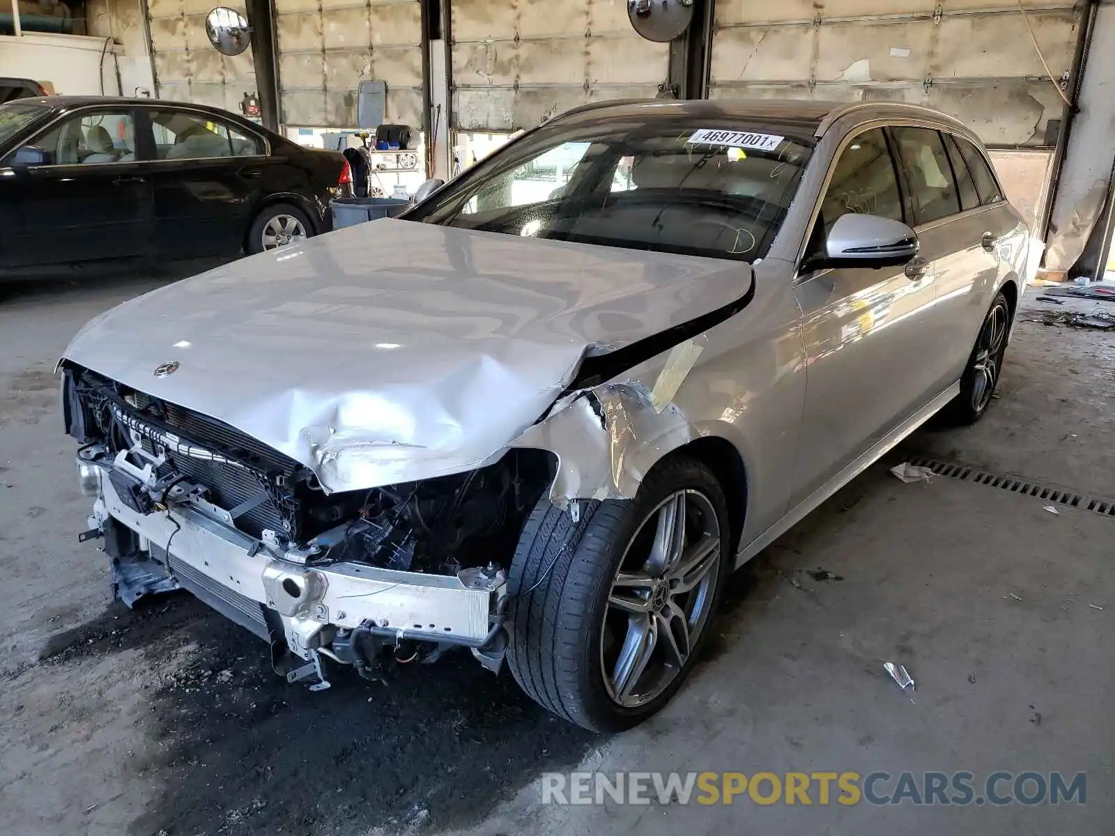 2 Photograph of a damaged car WDDZH6JBXKA674002 MERCEDES-BENZ E CLASS 2019