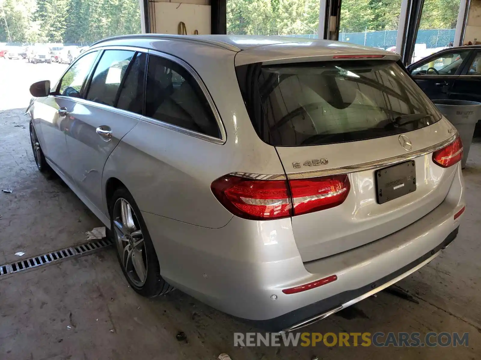 3 Photograph of a damaged car WDDZH6JBXKA674002 MERCEDES-BENZ E CLASS 2019