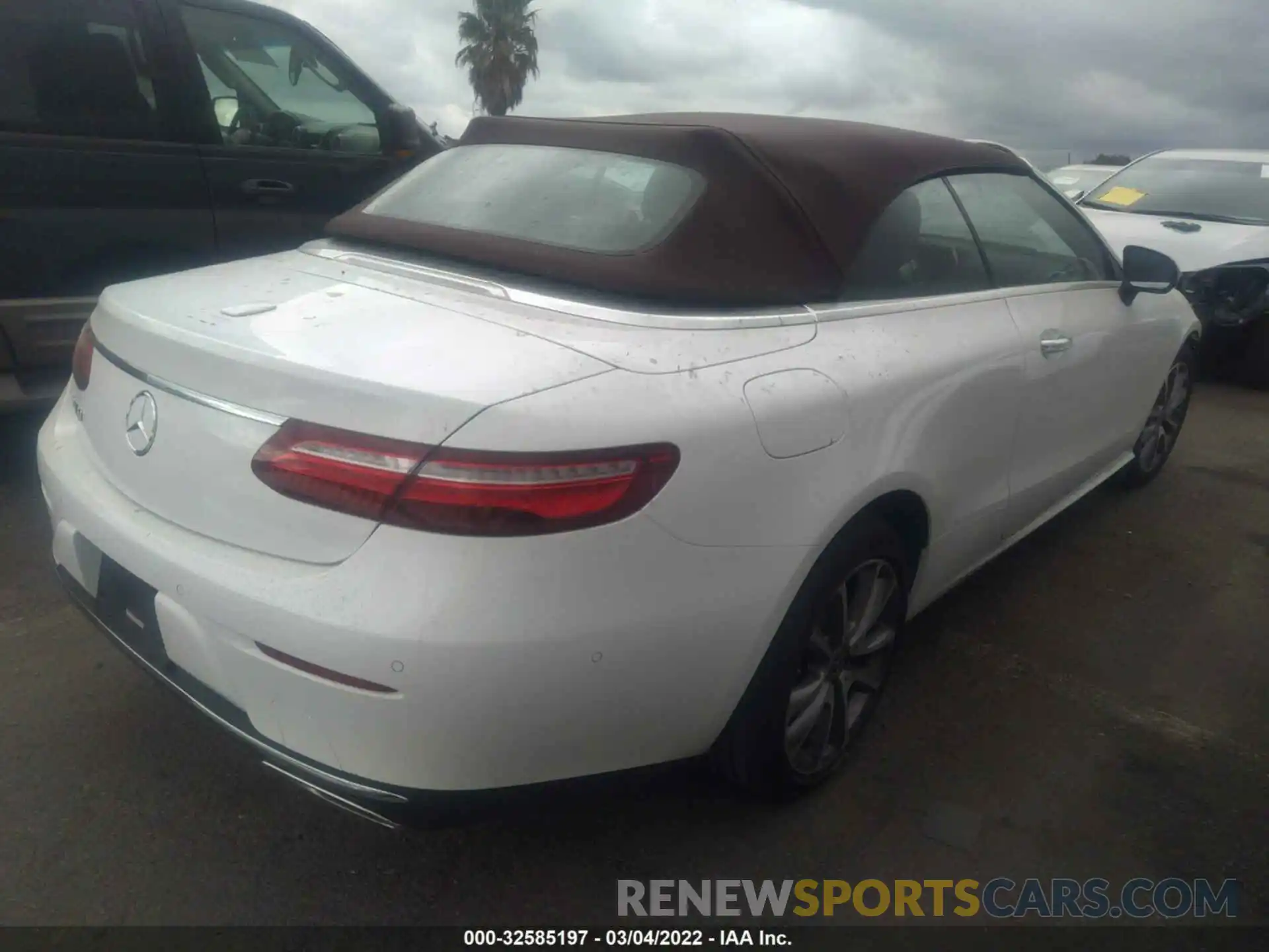 4 Photograph of a damaged car W1K1K6HBXLF142760 MERCEDES-BENZ E-CLASS 2020