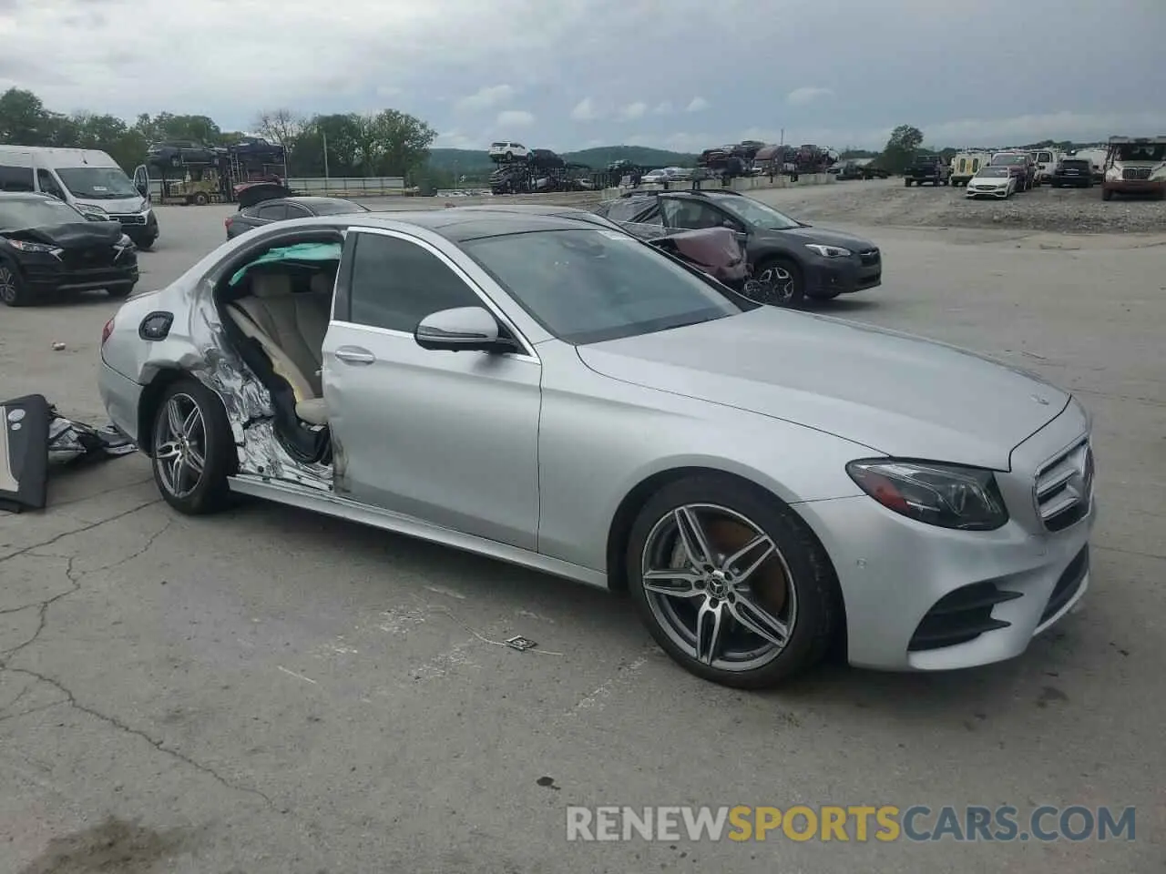 4 Photograph of a damaged car W1KZF6JB5LA842314 MERCEDES-BENZ E-CLASS 2020