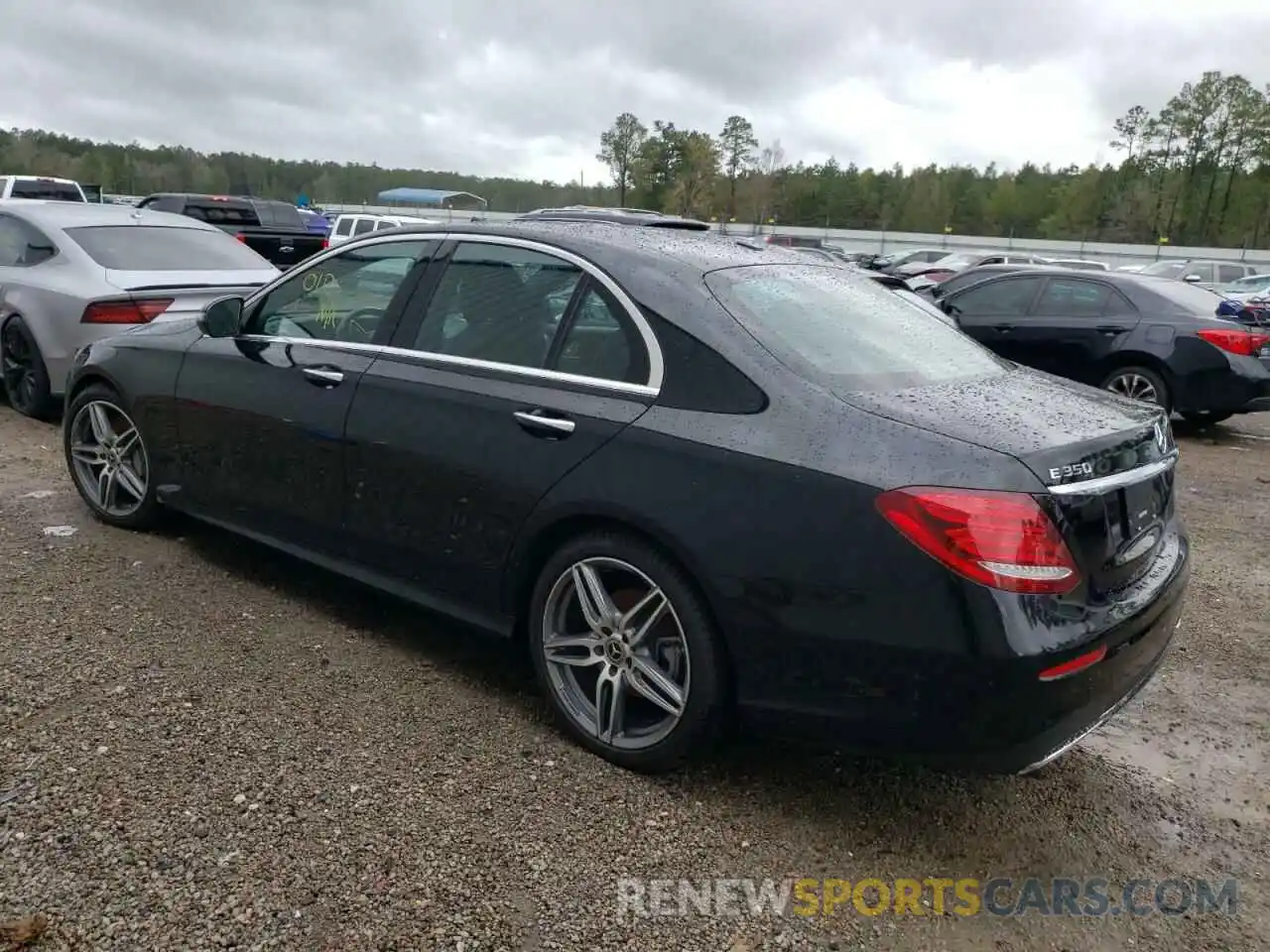 3 Photograph of a damaged car W1KZF8DB0LA813326 MERCEDES-BENZ E-CLASS 2020