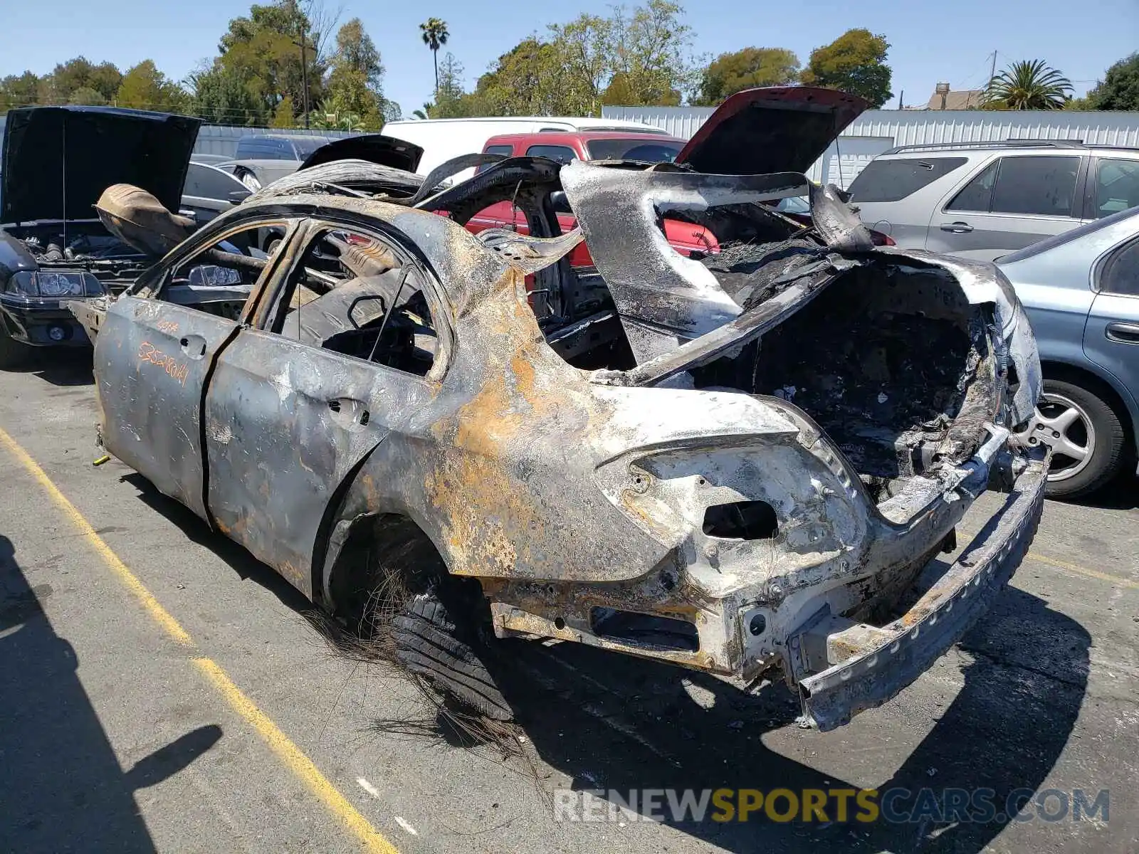 3 Photograph of a damaged car W1KZF8DB0LA825816 MERCEDES-BENZ E-CLASS 2020