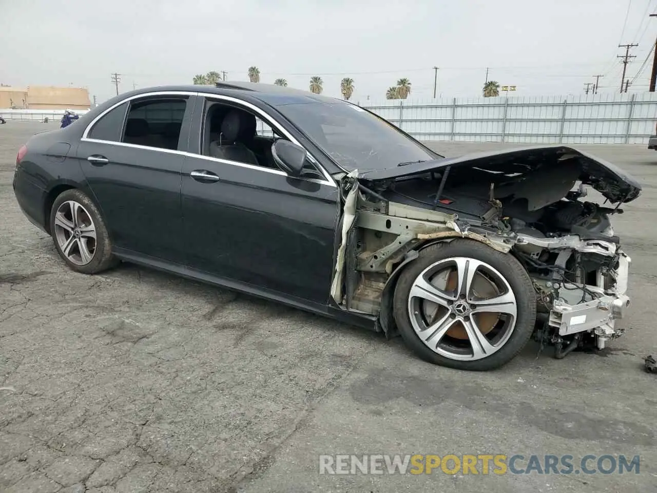 4 Photograph of a damaged car W1KZF8DB2LA826241 MERCEDES-BENZ E-CLASS 2020