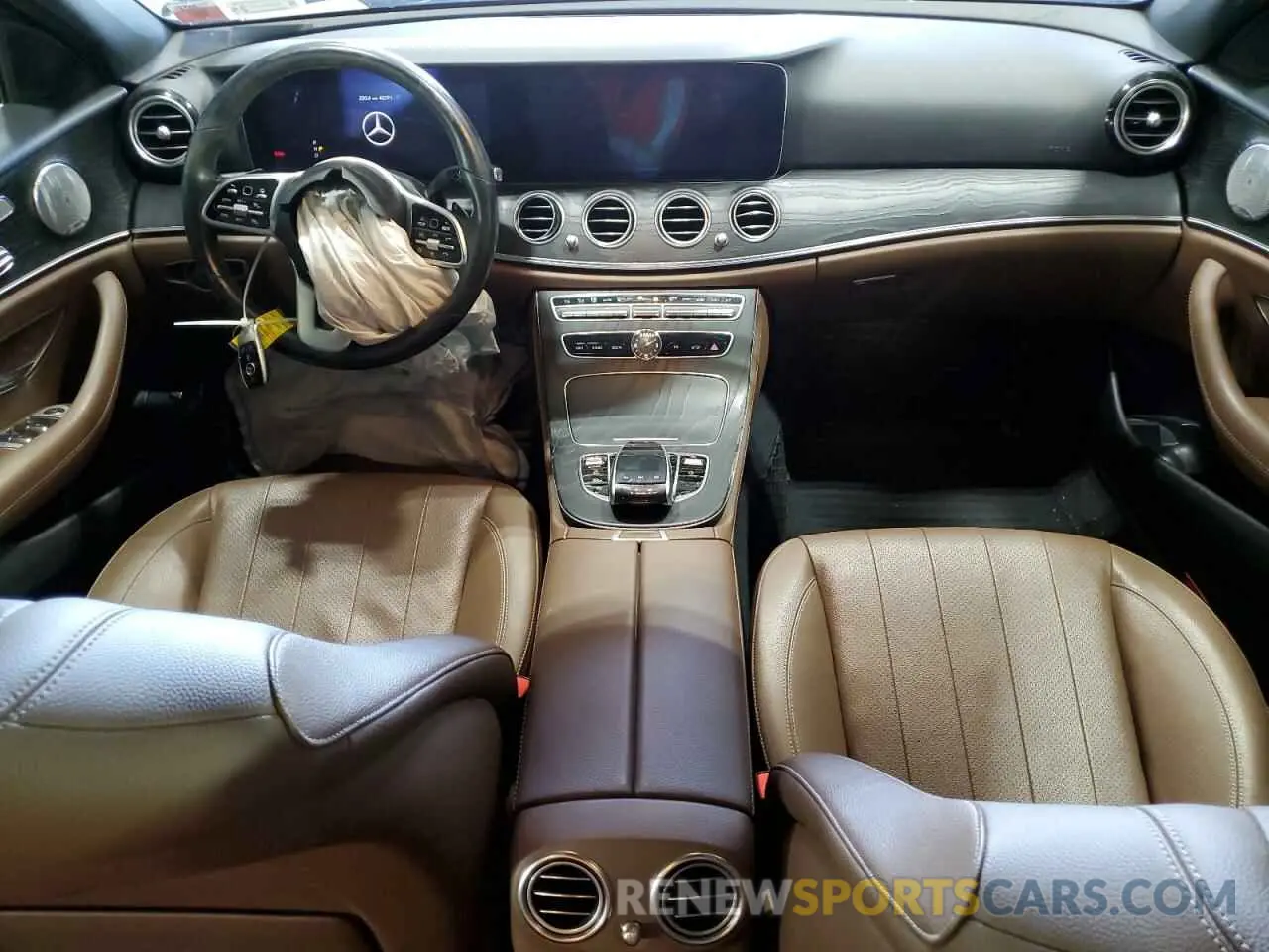 8 Photograph of a damaged car WDDZF6JB3LA712788 MERCEDES-BENZ E-CLASS 2020