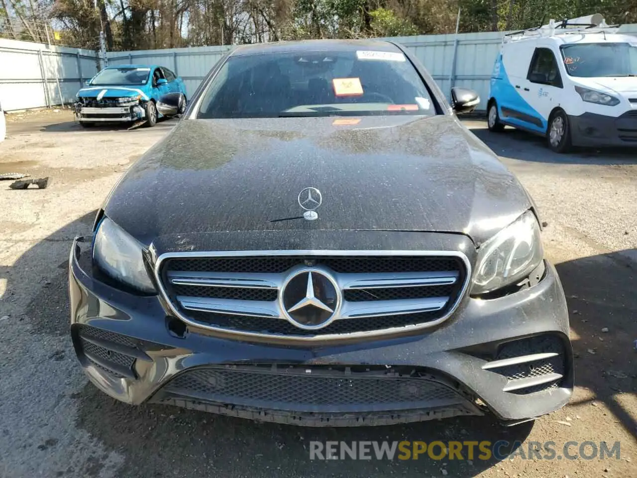 5 Photograph of a damaged car WDDZF8DB1LA727989 MERCEDES-BENZ E-CLASS 2020