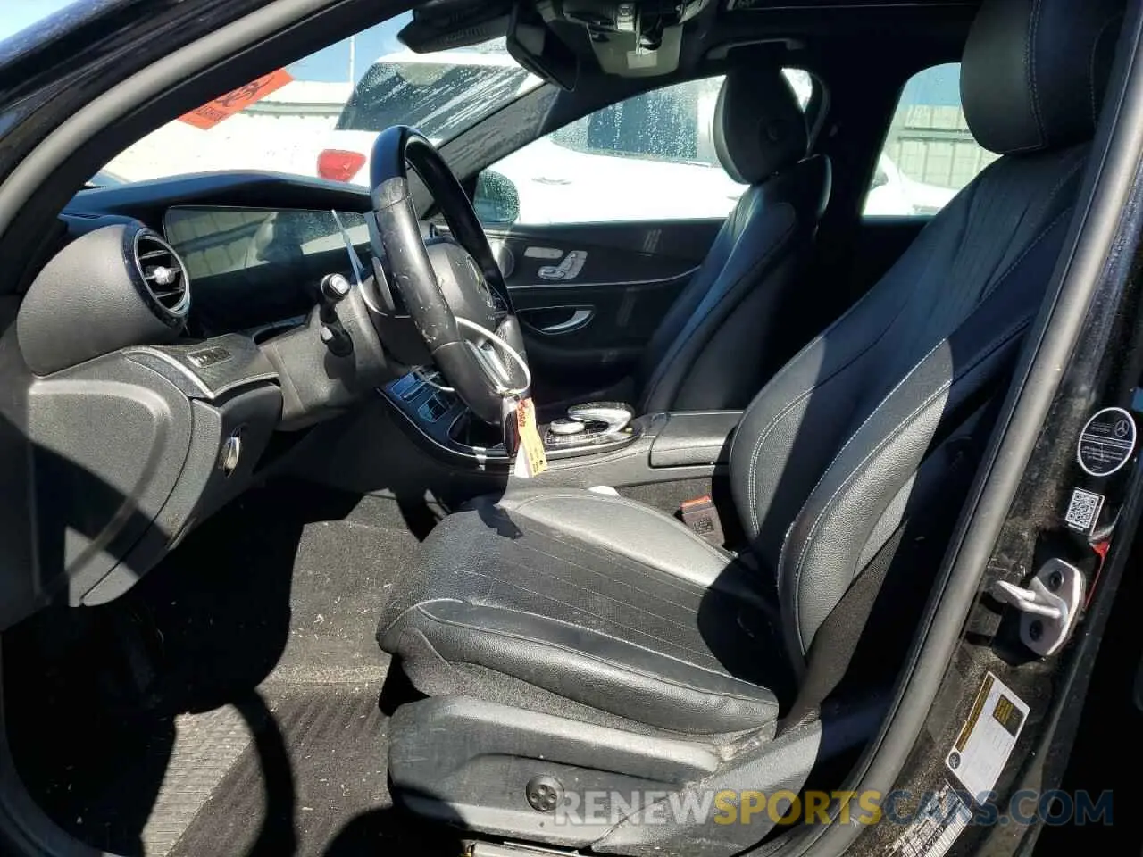 7 Photograph of a damaged car WDDZF8DB1LA727989 MERCEDES-BENZ E-CLASS 2020