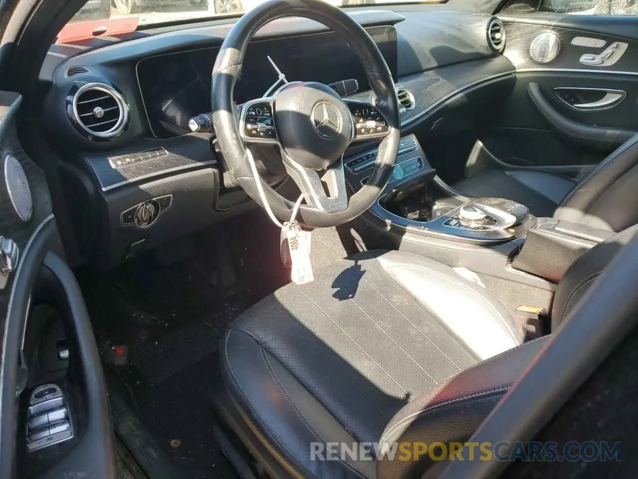 8 Photograph of a damaged car WDDZF8DB1LA727989 MERCEDES-BENZ E-CLASS 2020