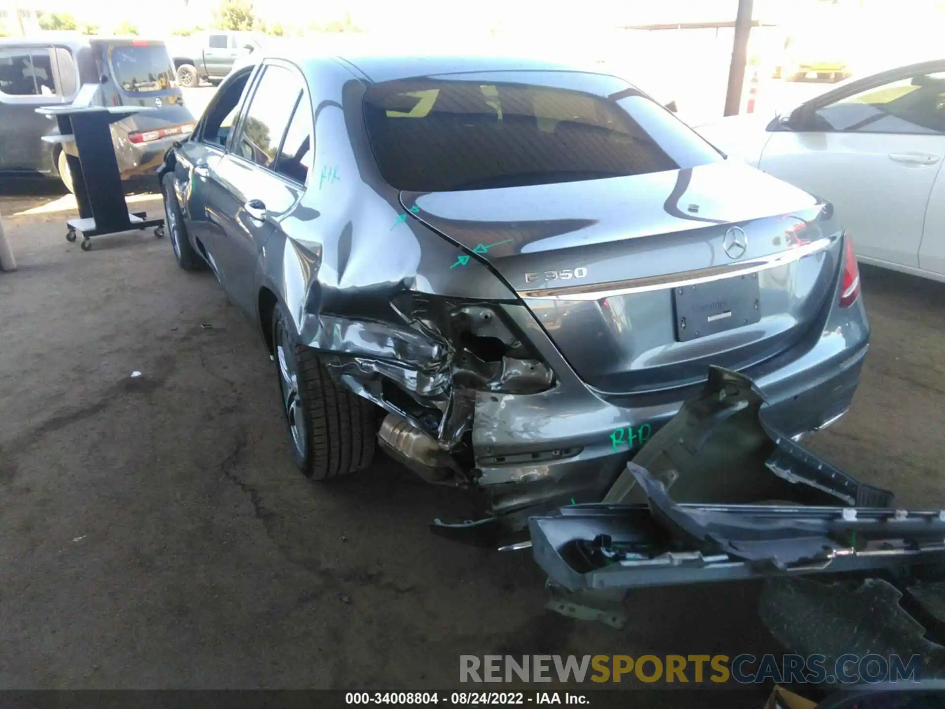 3 Photograph of a damaged car WDDZF8DB1LA731055 MERCEDES-BENZ E-CLASS 2020