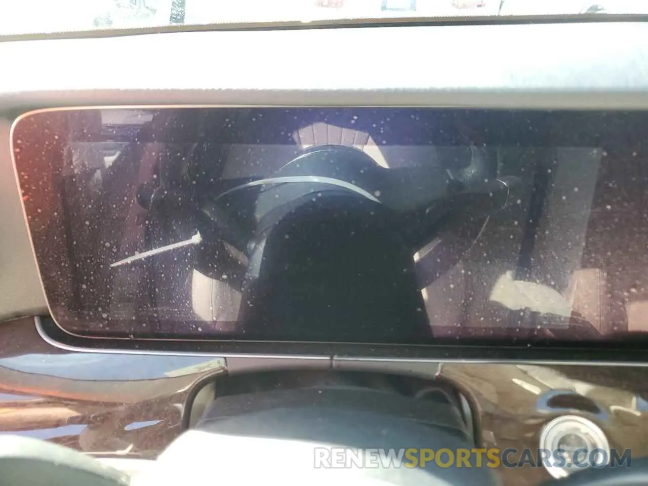 9 Photograph of a damaged car WDDZF8DB2LA710960 MERCEDES-BENZ E-CLASS 2020