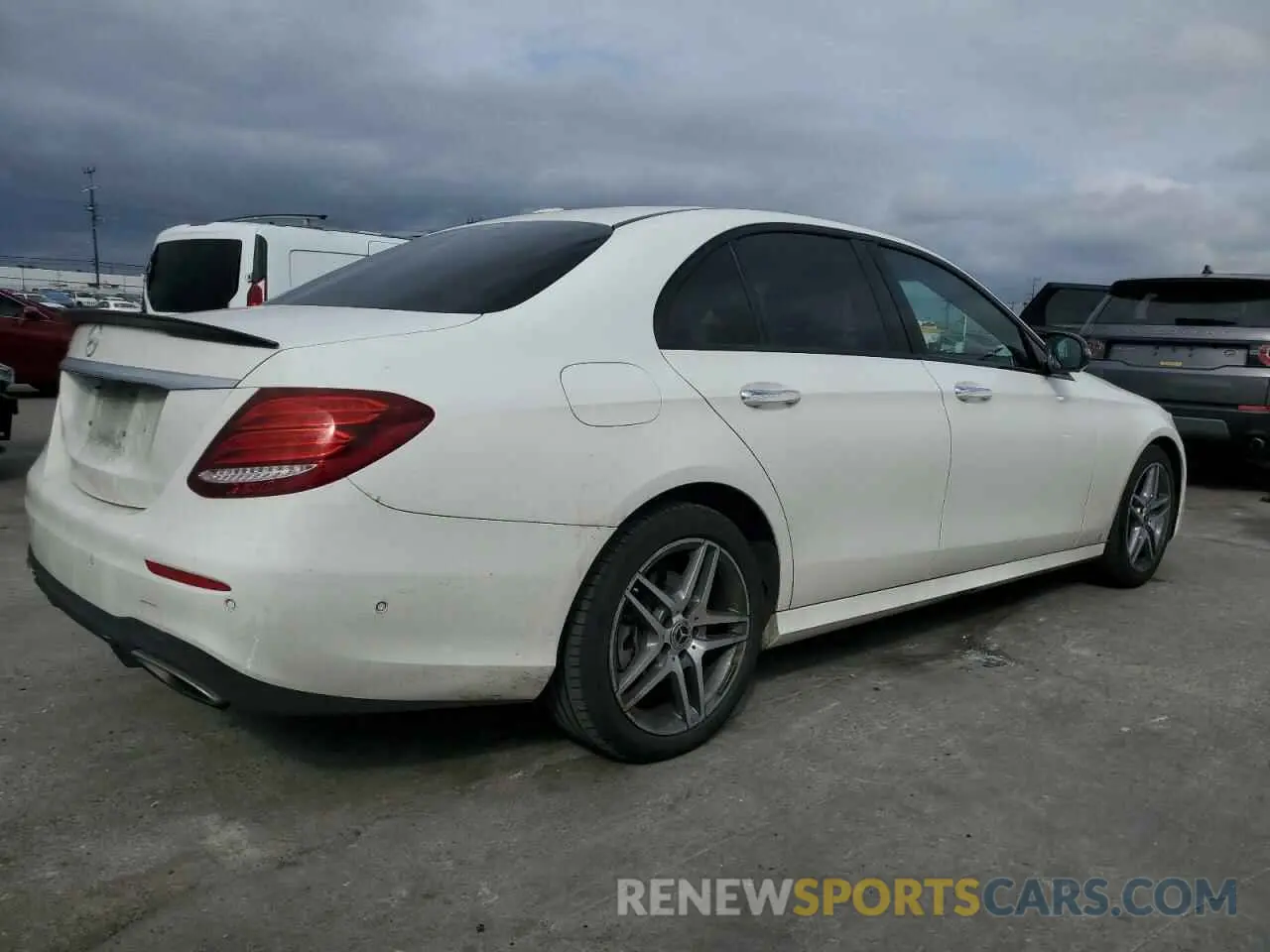 3 Photograph of a damaged car WDDZF8DB3LA725659 MERCEDES-BENZ E-CLASS 2020