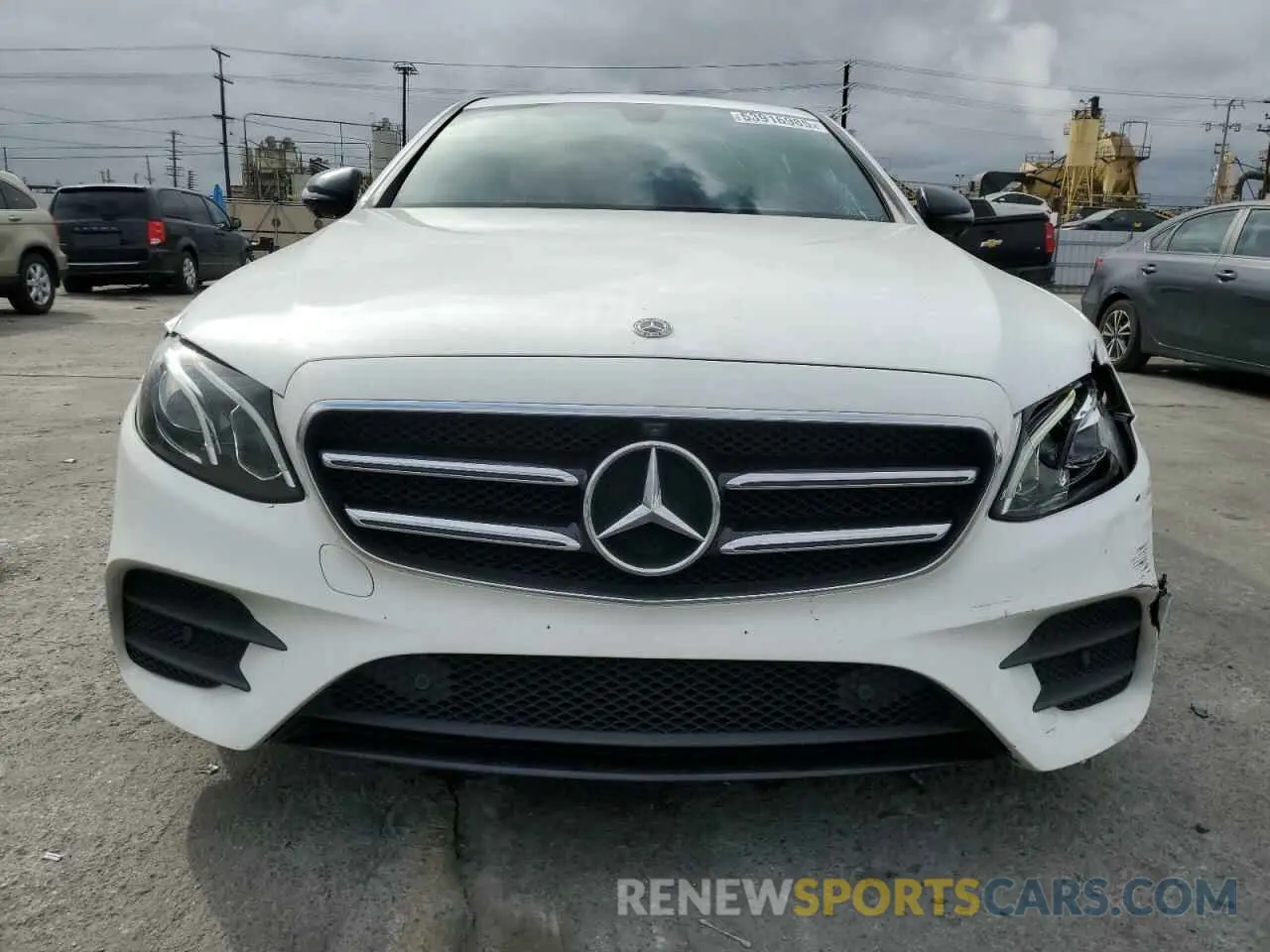 5 Photograph of a damaged car WDDZF8DB3LA725659 MERCEDES-BENZ E-CLASS 2020