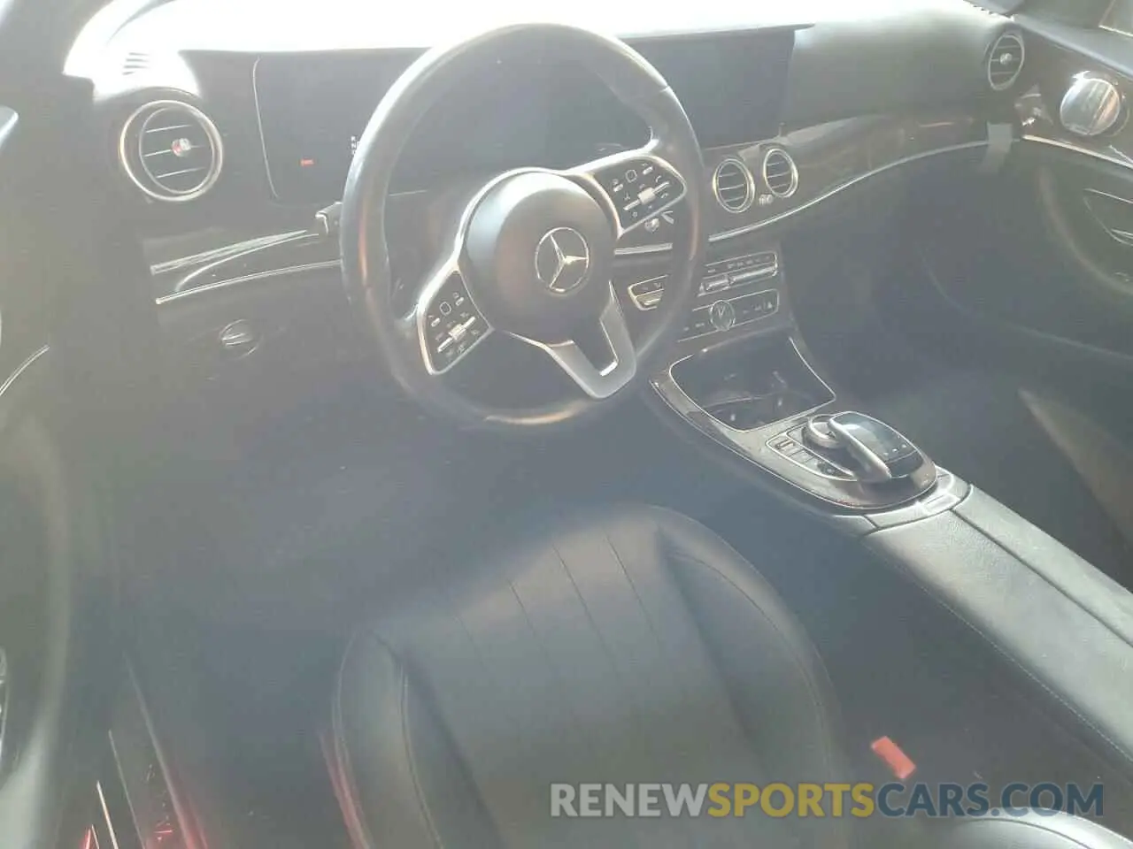 8 Photograph of a damaged car WDDZF8DB4LA711219 MERCEDES-BENZ E-CLASS 2020