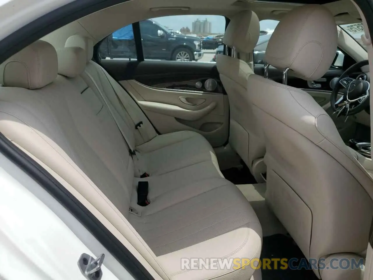10 Photograph of a damaged car WDDZF8DB5LA705770 MERCEDES-BENZ E-CLASS 2020