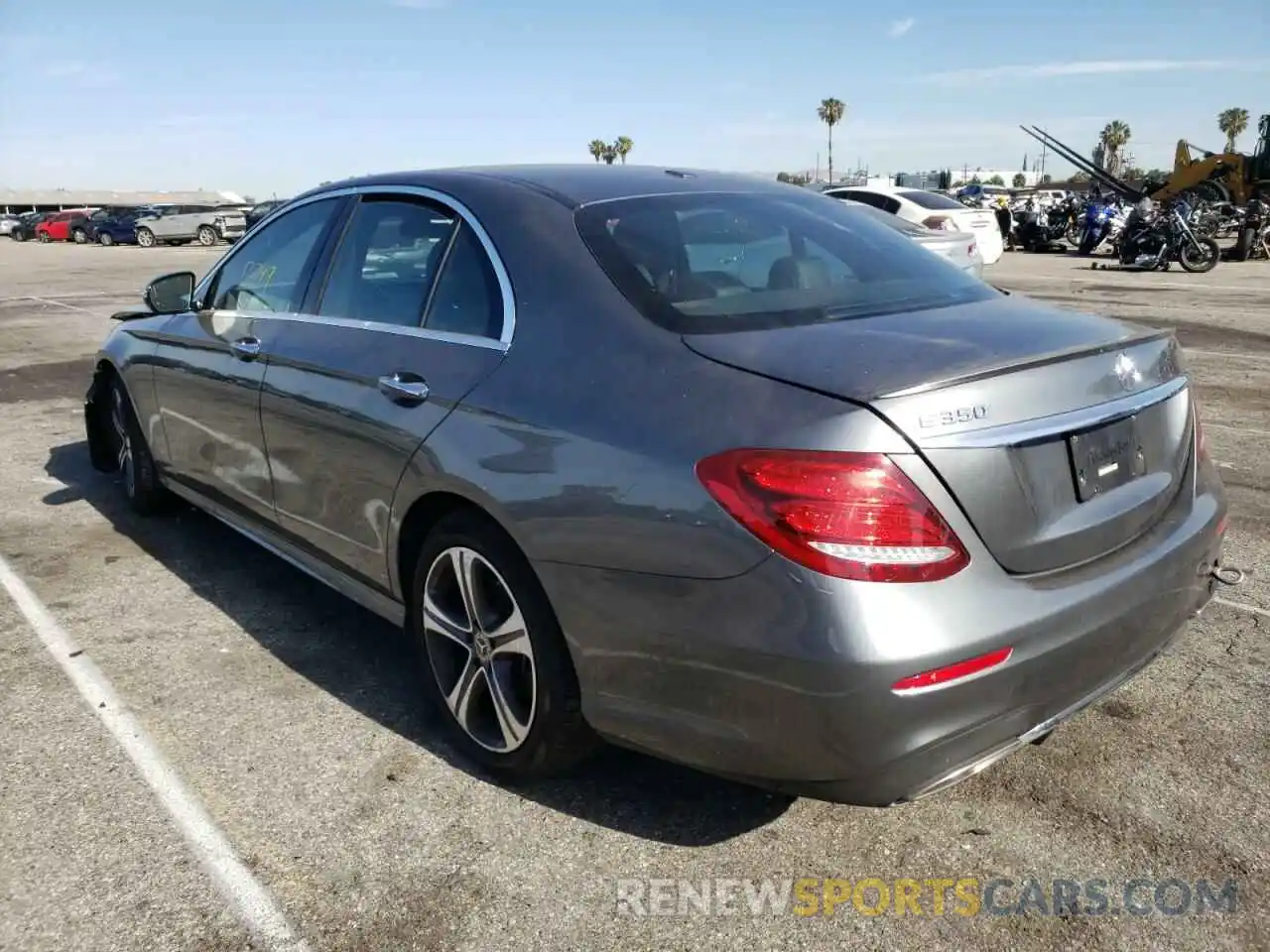 3 Photograph of a damaged car WDDZF8DB5LA717238 MERCEDES-BENZ E-CLASS 2020