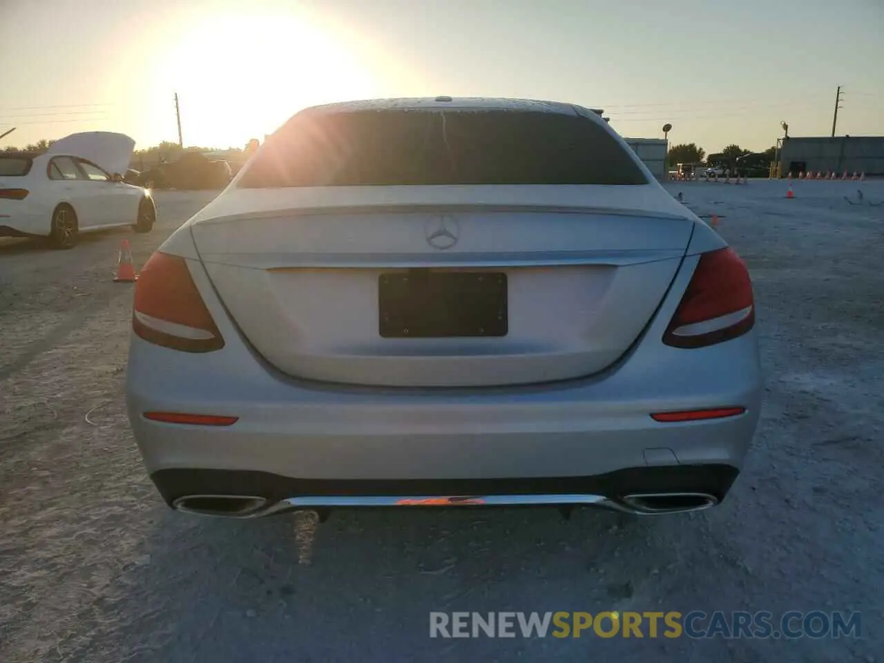6 Photograph of a damaged car WDDZF8DB5LA755097 MERCEDES-BENZ E-CLASS 2020