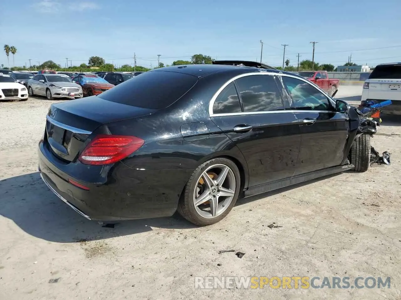 3 Photograph of a damaged car WDDZF8DB6LA705311 MERCEDES-BENZ E-CLASS 2020