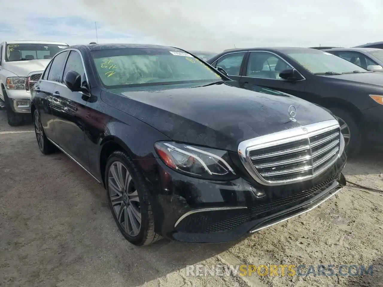 4 Photograph of a damaged car WDDZF8DB6LA736039 MERCEDES-BENZ E-CLASS 2020