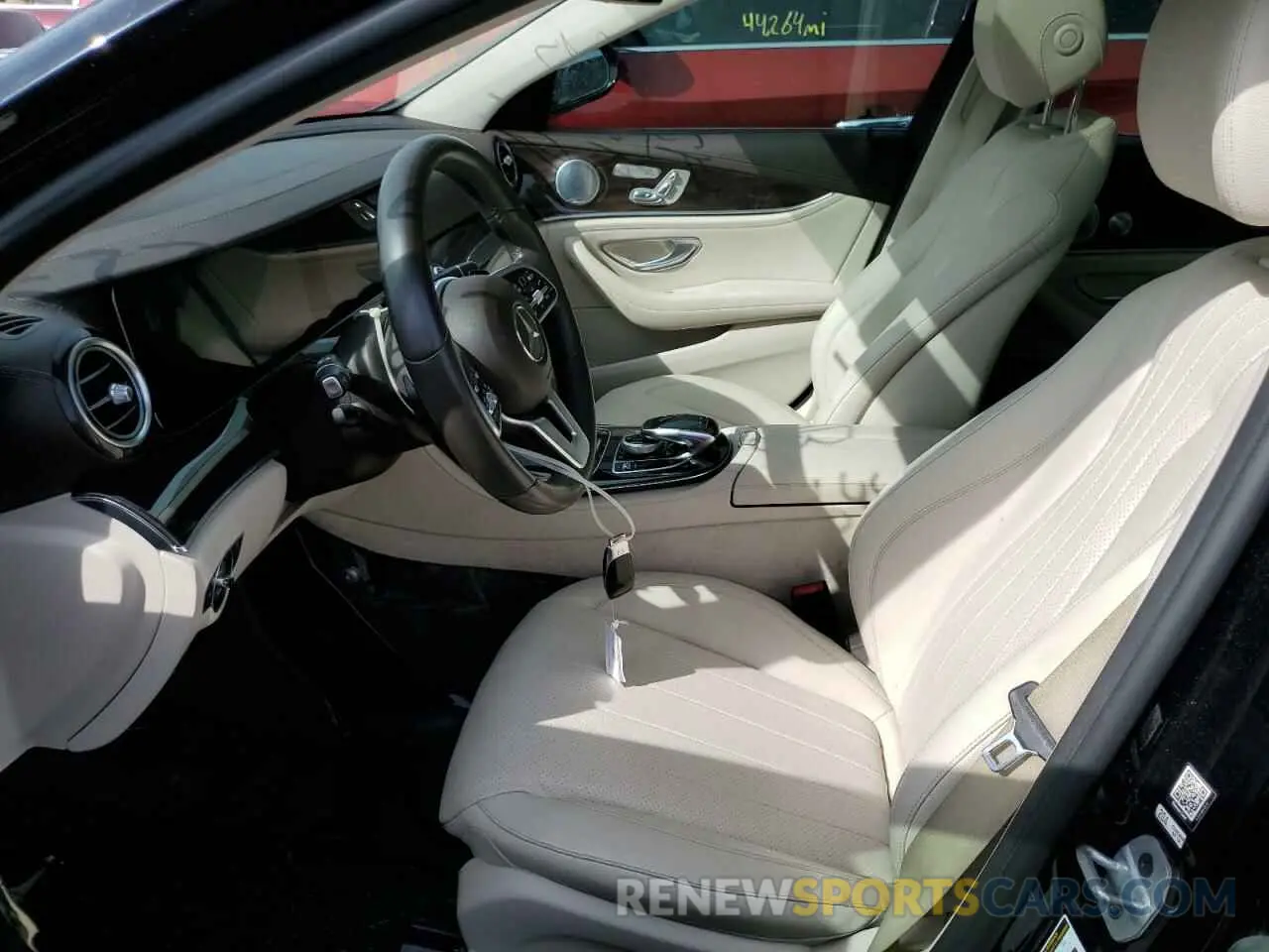7 Photograph of a damaged car WDDZF8DB6LA736039 MERCEDES-BENZ E-CLASS 2020