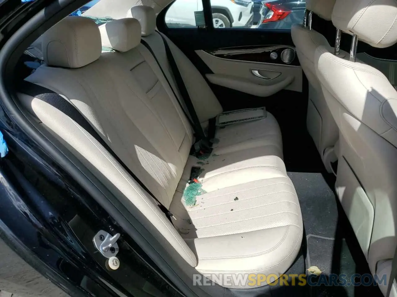 10 Photograph of a damaged car WDDZF8DB9LA706419 MERCEDES-BENZ E-CLASS 2020
