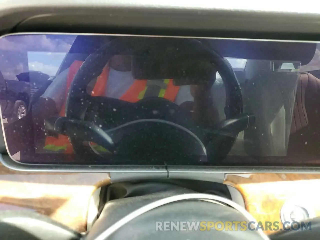 9 Photograph of a damaged car WDDZF8DB9LA706419 MERCEDES-BENZ E-CLASS 2020