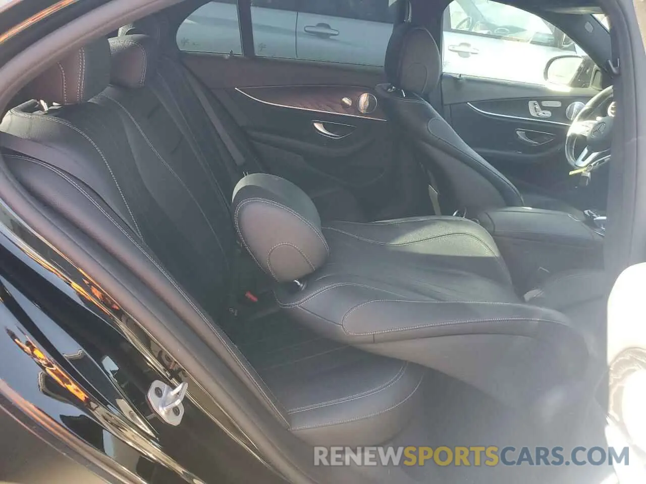 10 Photograph of a damaged car WDDZF8DBXLA719244 MERCEDES-BENZ E-CLASS 2020