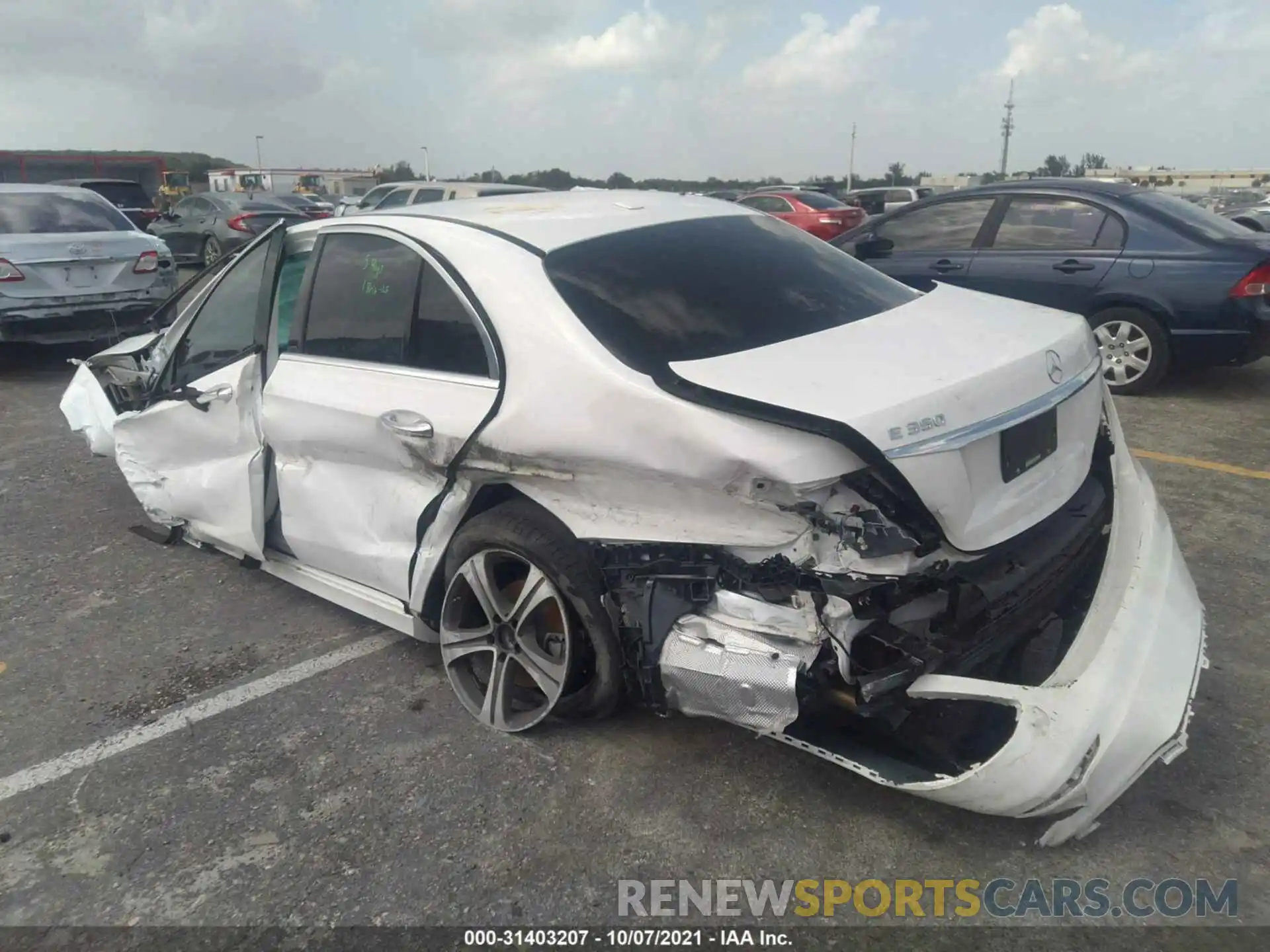 3 Photograph of a damaged car WDDZF8DBXLA737257 MERCEDES-BENZ E-CLASS 2020