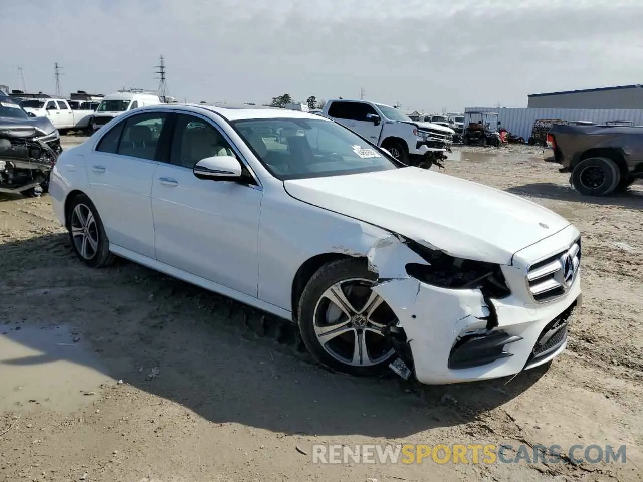 4 Photograph of a damaged car WDDZF8DBXLA747304 MERCEDES-BENZ E-CLASS 2020