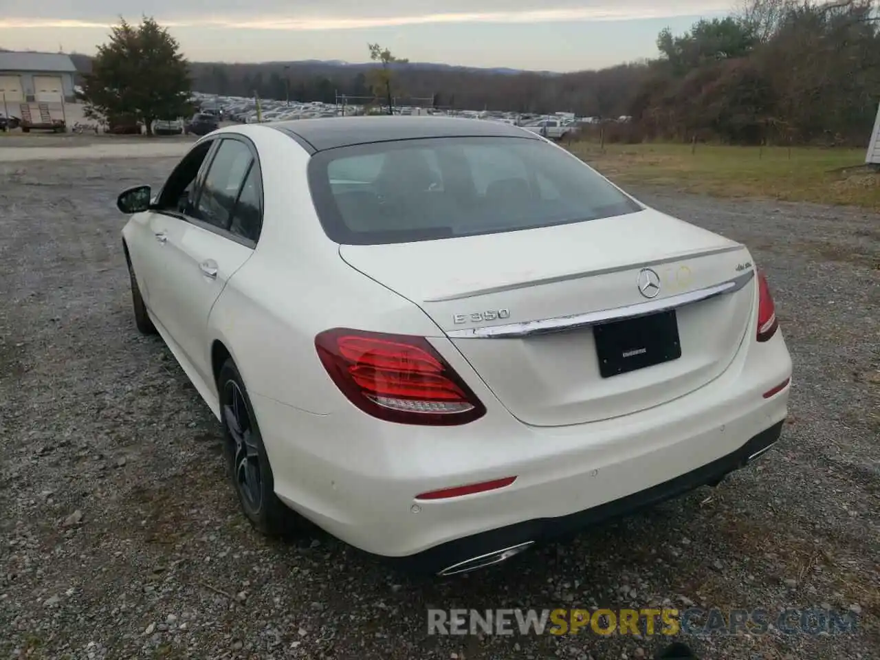 3 Photograph of a damaged car WDDZF8EB0LA708431 MERCEDES-BENZ E-CLASS 2020