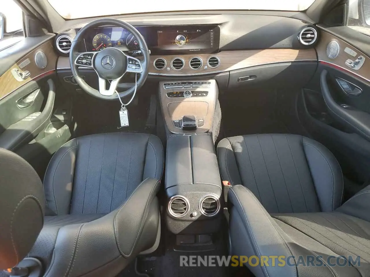 8 Photograph of a damaged car WDDZF8EB1LA719261 MERCEDES-BENZ E-CLASS 2020