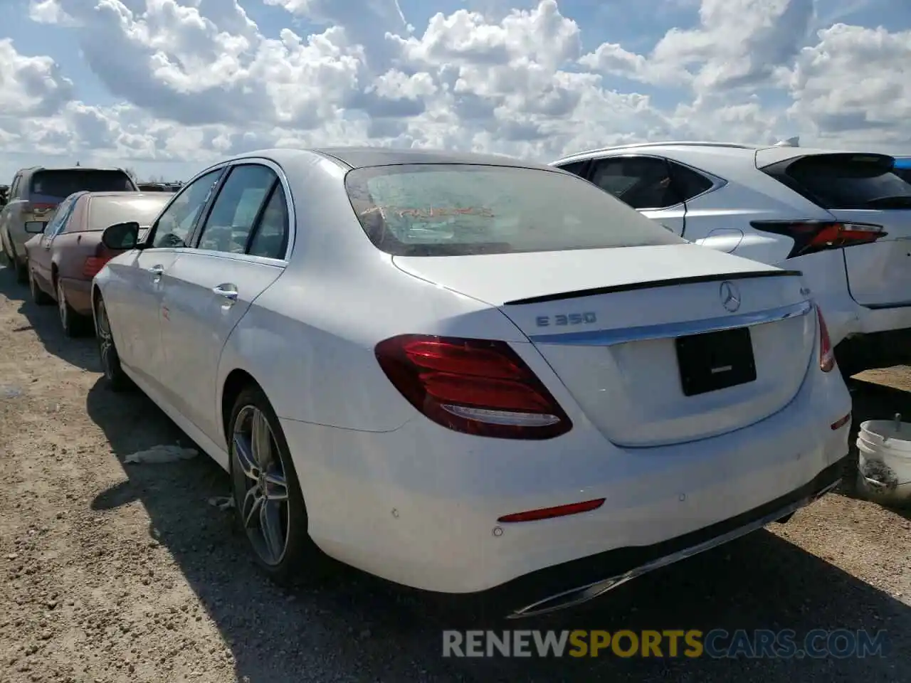 3 Photograph of a damaged car WDDZF8EB1LA752244 MERCEDES-BENZ E-CLASS 2020