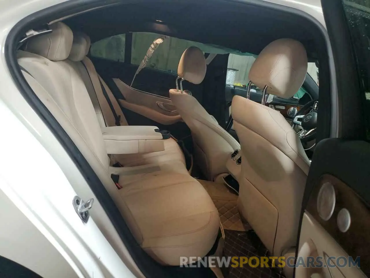 10 Photograph of a damaged car WDDZF8EB4LA747622 MERCEDES-BENZ E-CLASS 2020