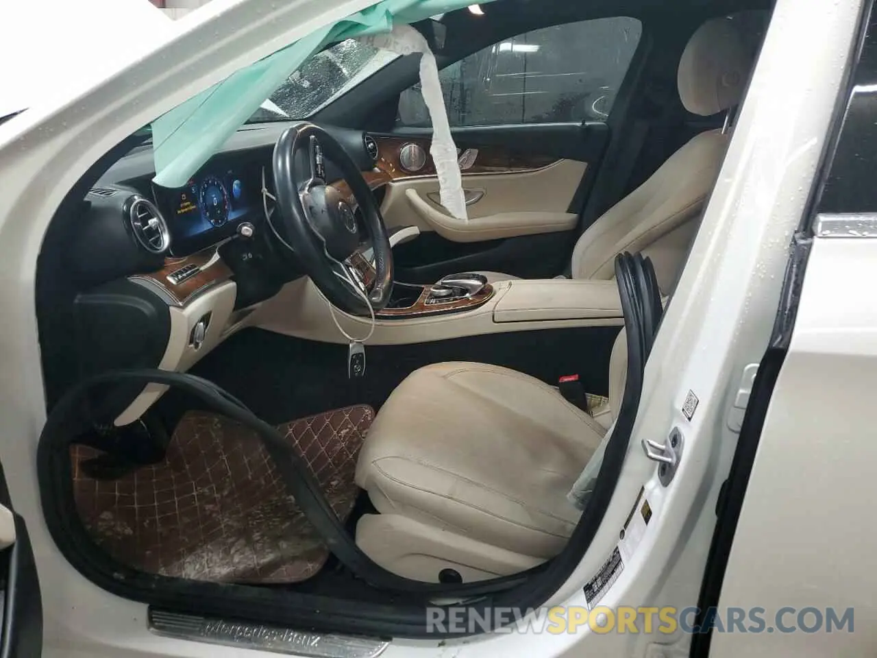 7 Photograph of a damaged car WDDZF8EB4LA747622 MERCEDES-BENZ E-CLASS 2020