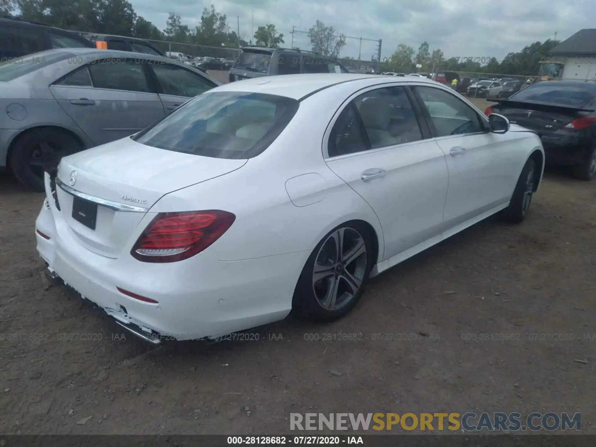 4 Photograph of a damaged car WDDZF8EB6LA718803 MERCEDES-BENZ E-CLASS 2020