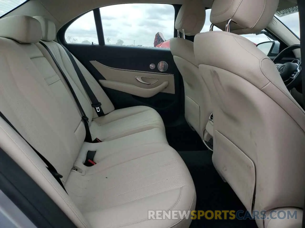 10 Photograph of a damaged car WDDZF8EB9LA707097 MERCEDES-BENZ E-CLASS 2020