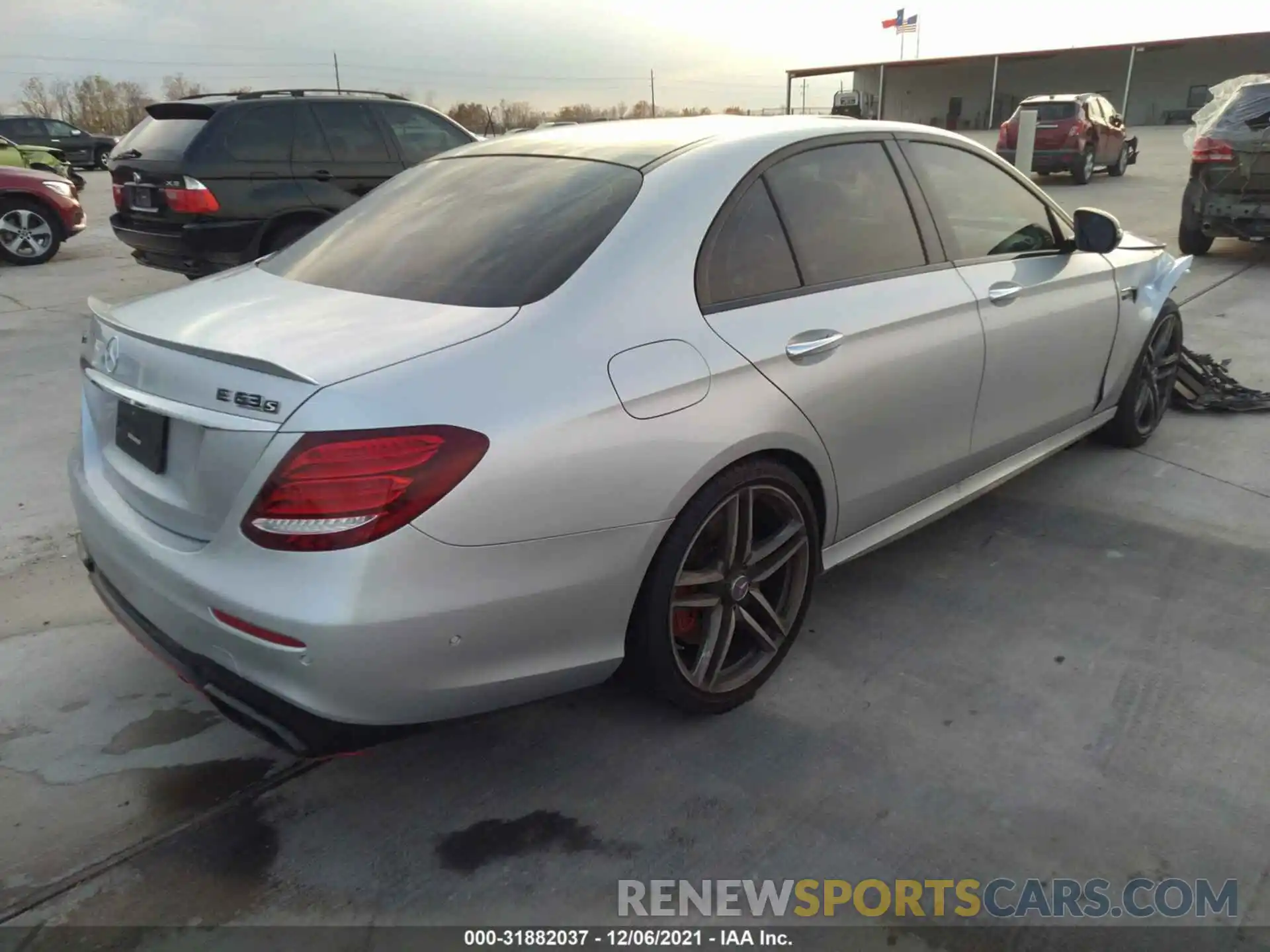 4 Photograph of a damaged car WDDZF8KB2LA757473 MERCEDES-BENZ E-CLASS 2020