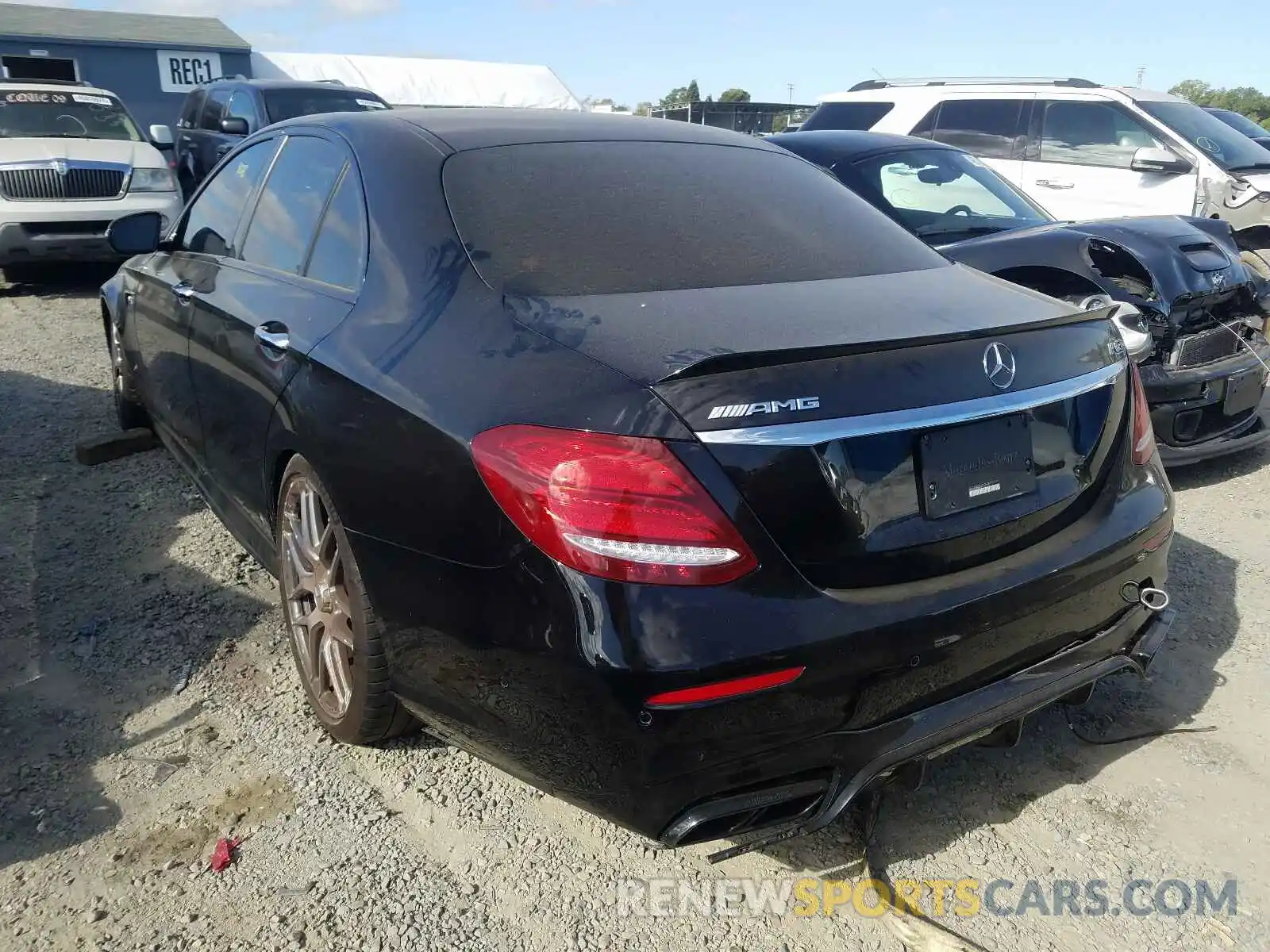 3 Photograph of a damaged car WDDZF8KB8LA713770 MERCEDES-BENZ E-CLASS 2020