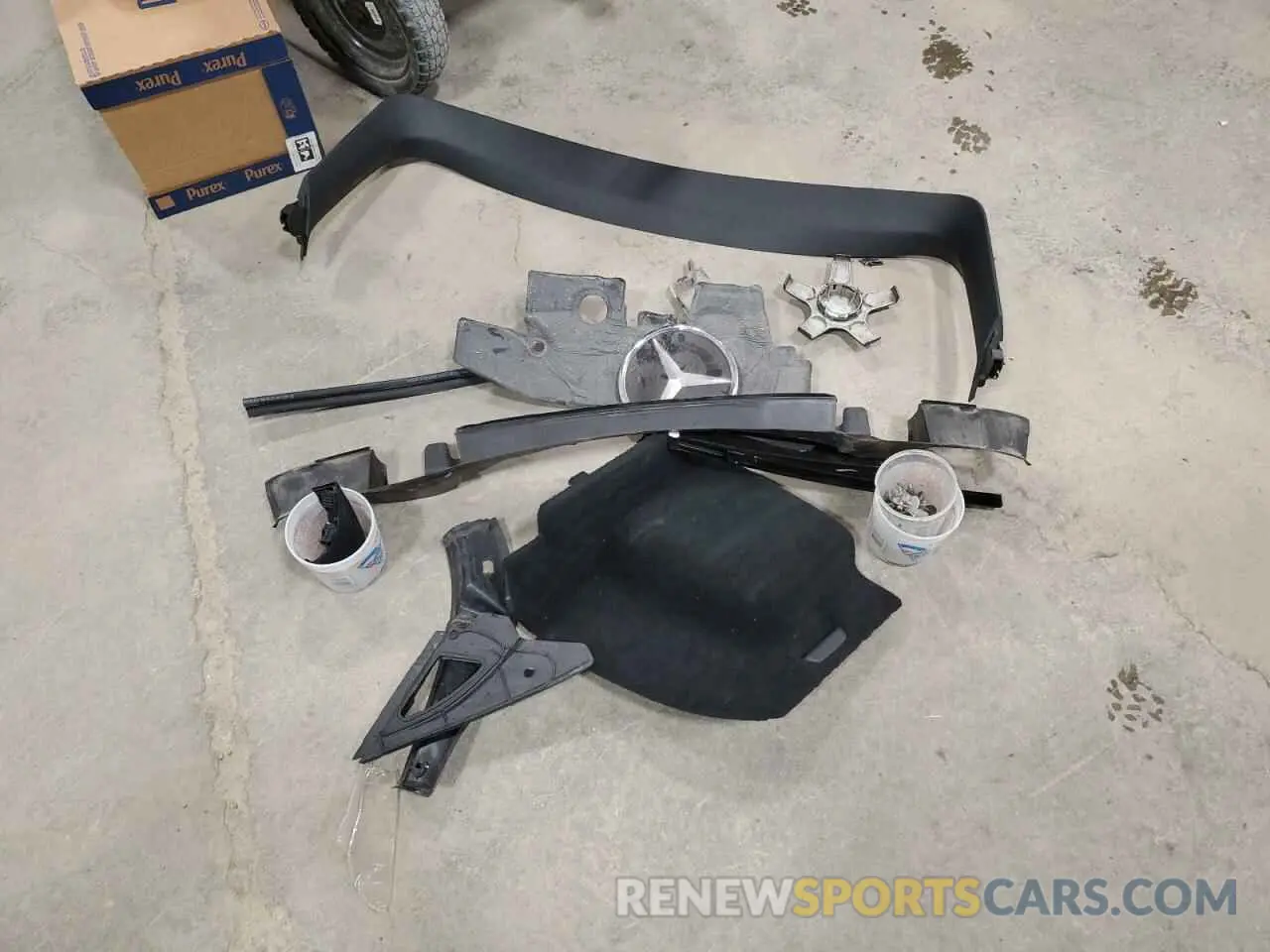 12 Photograph of a damaged car WDDZH8KB9LA739269 MERCEDES-BENZ E-CLASS 2020