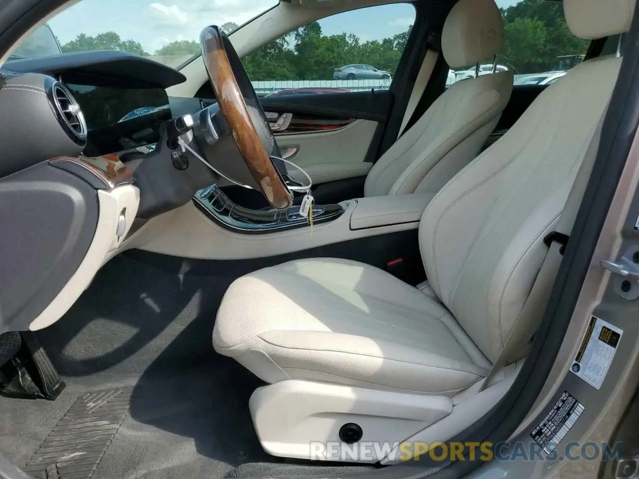 7 Photograph of a damaged car W1KZF5KB1MA951718 MERCEDES-BENZ E-CLASS 2021